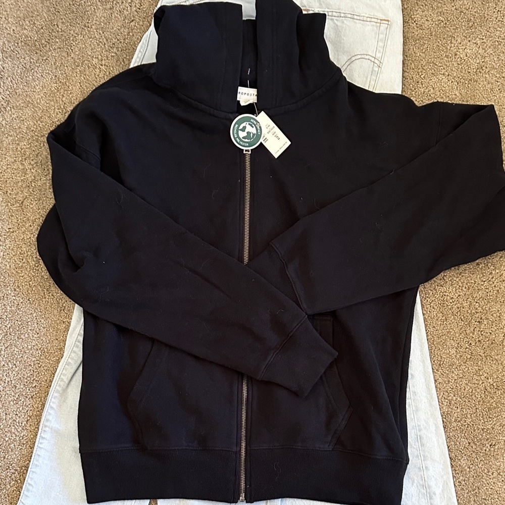NWT Aeropostale Black Zip-Up Hoodie